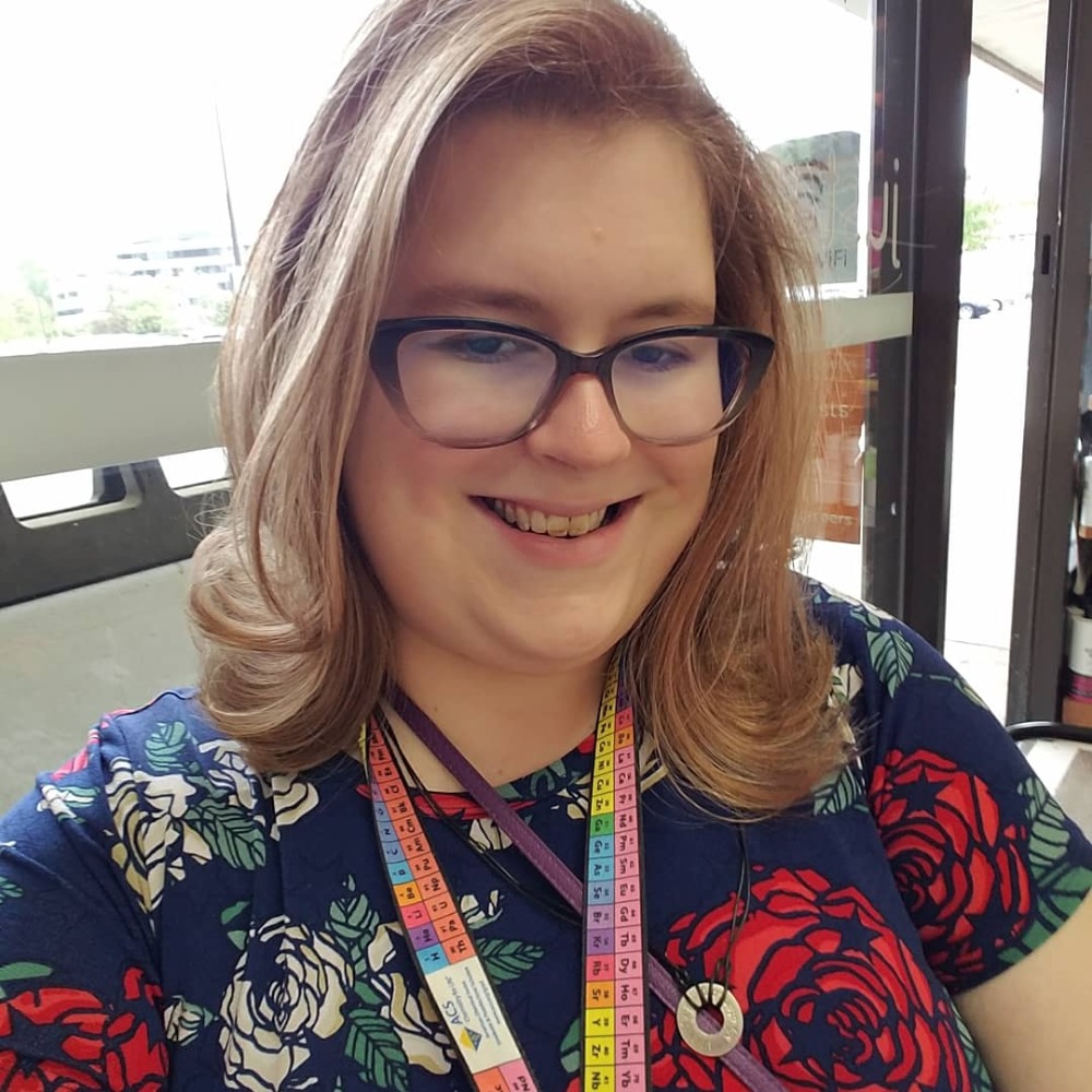 Meet your Posher, Lauren